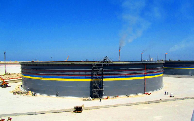 مخازن یک ميلیون بکشه های ذخیره نفت خام-جزیره خارگ-شرکت پایانه های نفتی ایران و پارس